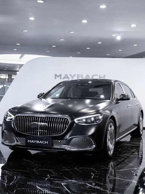 成都204岚图汽车的售后服务让用户无忧出行，迈巴赫未来的豪华车趋势